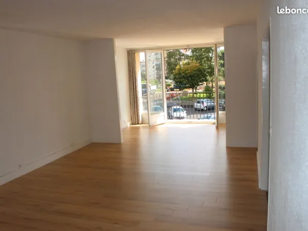 Appartement place colbert