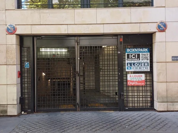 Location place dans parking sécurisé (13,2m2) Paris 10ème