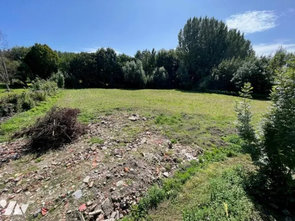 Terrain 2422 m²
