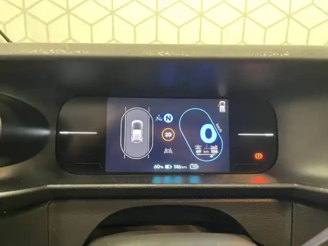 Renault Twingo e-tech electrique 80 ch autonomie urbaine — photo 10