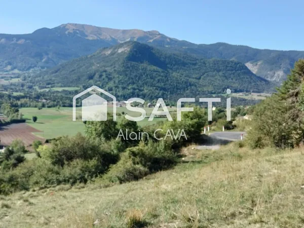 Terrain de 3165m² dont 1644 m² de constructible