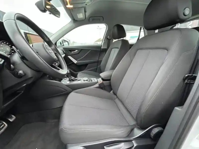 Audi Q2 35 tfsi 150ch design s tronic 7 gps camera — photo 7