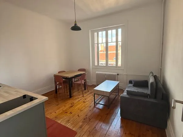 T2 MEUBLÉ LUMINEUX - 38m2