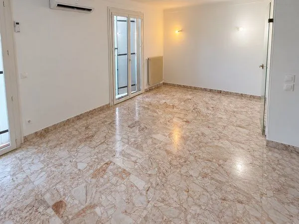 Appartement T4 m - 88m2 - quartier las cobas - parking - climatisation