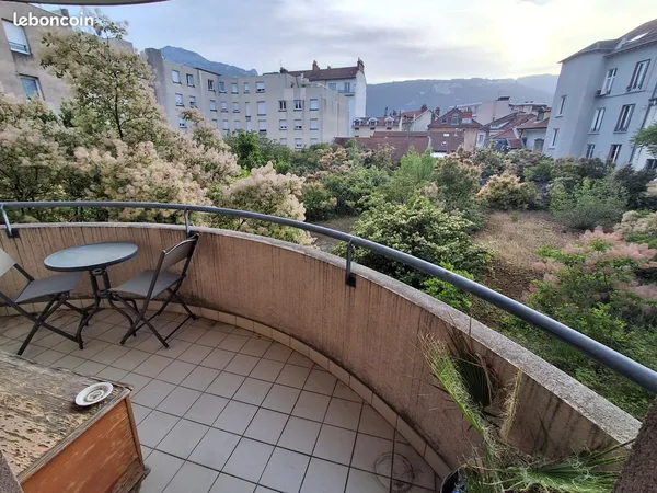 Vente appartement T3 chorier berriat