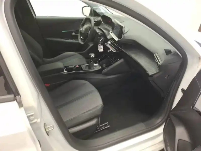 Peugeot 208 puretech 100 s&amp;s bvm6 — photo 38
