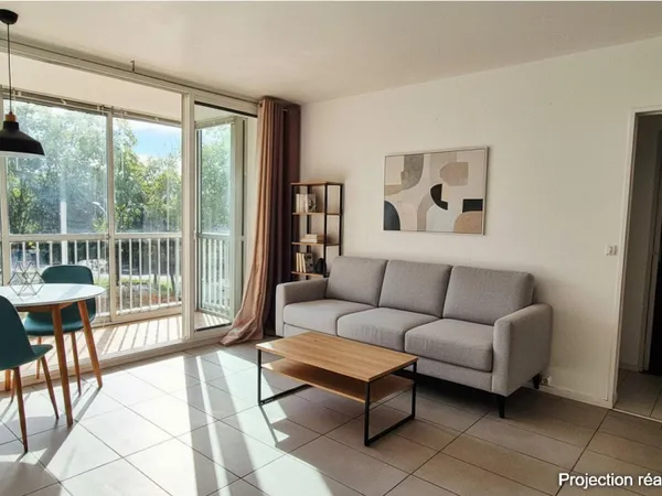 Appartement T4 avec loggia