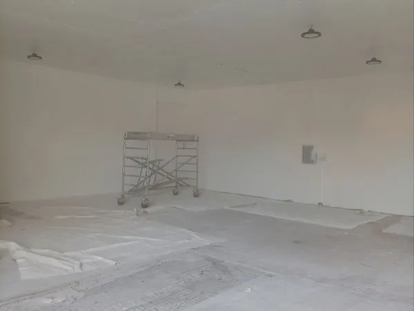 LOCAL PROFESSIONNEL 150 m² - BUREAU - WC - TRÉGUEUX