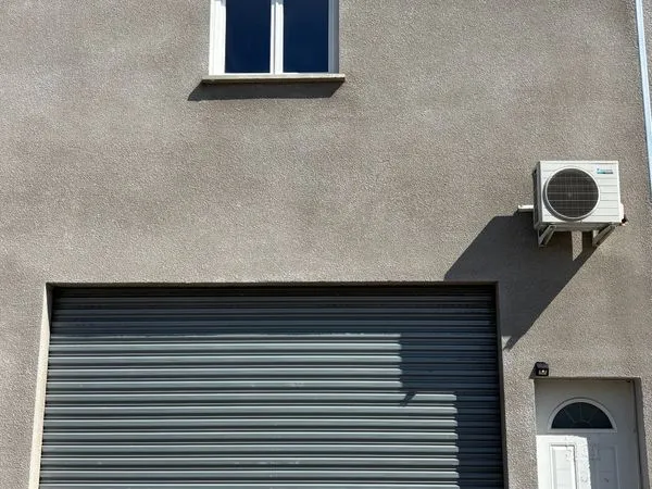 Local dépôt garage