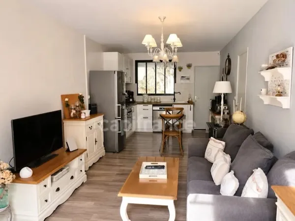 Bureau 3 pièces 43 m²