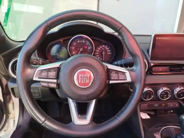 Fiat 124 Spider 1.4 multiair 140ch lusso plus — photo 12