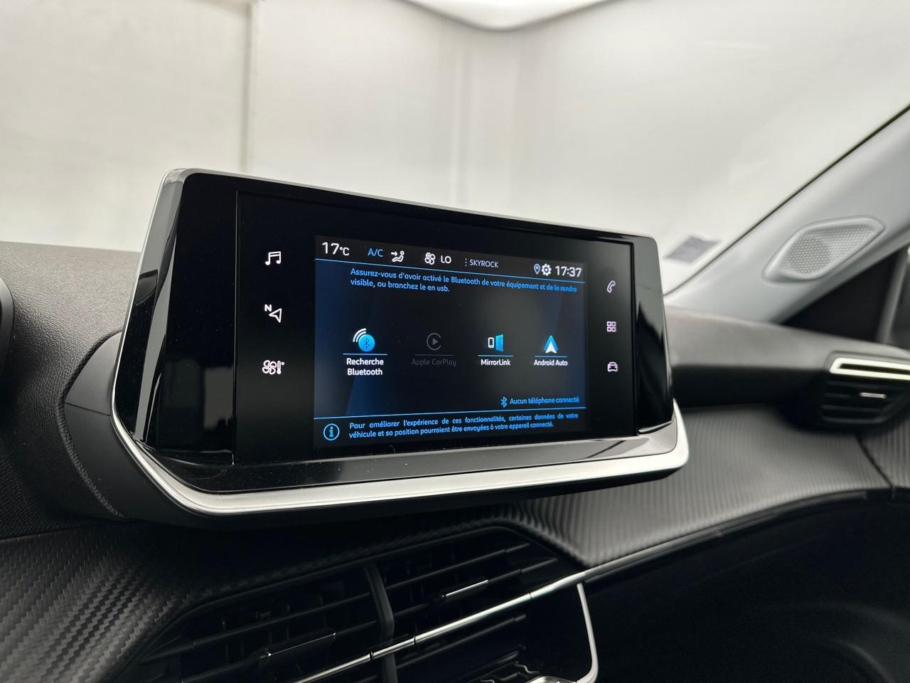 Peugeot 2008 puretech 130 s&s eat8 style — photo 23