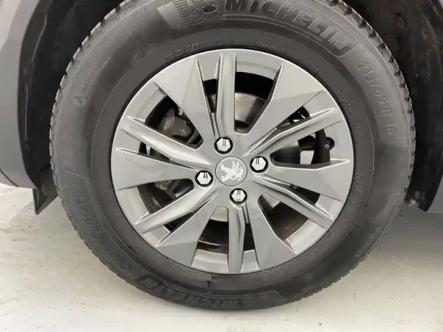Peugeot 2008 puretech 130 s&amp;s eat8 — photo 81