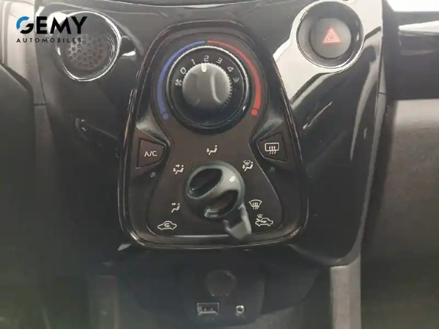 Peugeot 108 vti 72ch s&amp;s bvm5 — photo 41