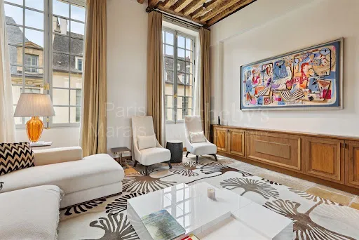 Appartement 5 pièces 379 m²