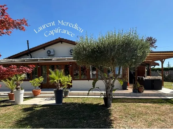 Maison rénovée 132 m² - DPE B - Terrain de 2 400 m² - Anglade