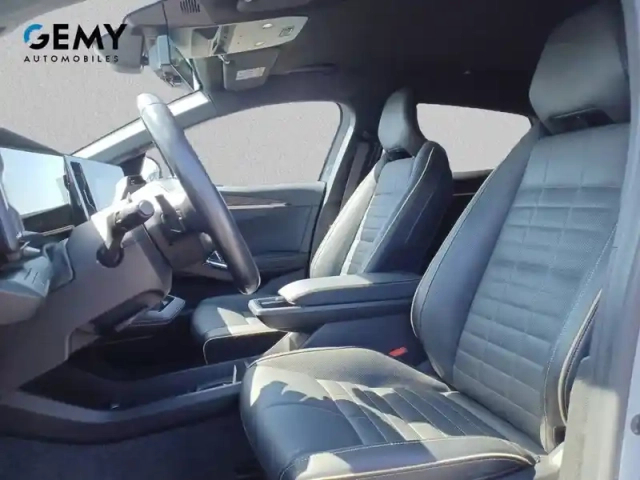 Renault Megane e-tech ev60 220 ch optimum charge — photo 9