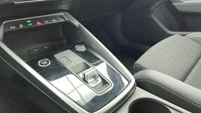 Audi A3 sportback 40 tfsie 204 s tronic 6 — photo 19