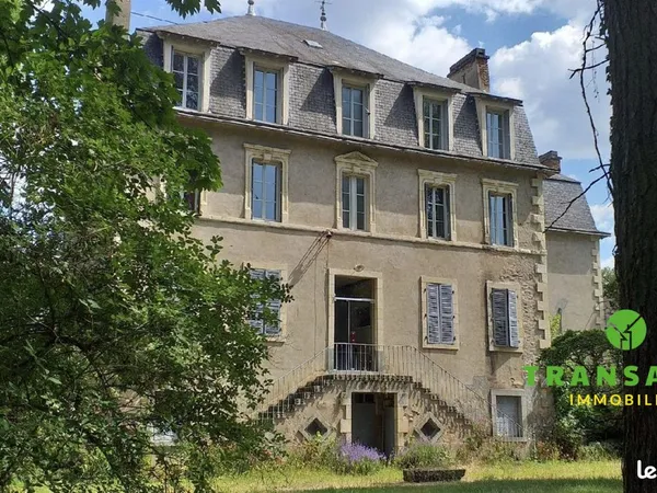 Château 20 pièces 600 m²