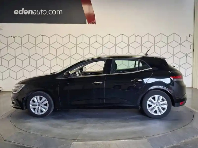 Renault Megane mégane iv berline blue dci 115 edc