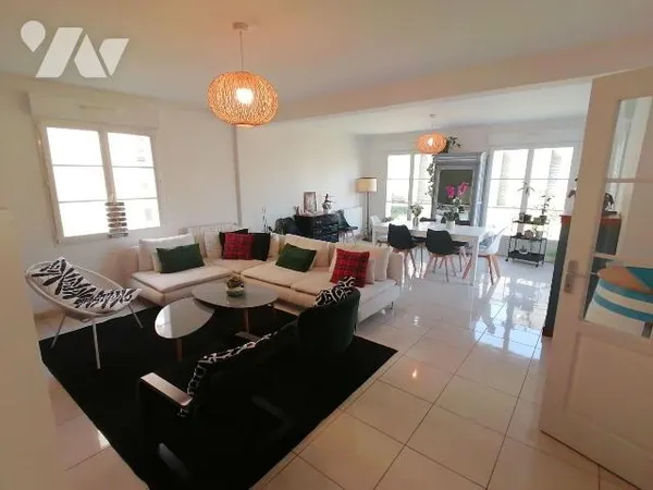 Maison 7 pièces 183 m²