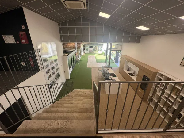 Local commercial 1290 m²