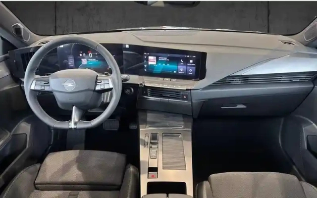 Opel Astra sports tourer 1.2 turbo hybride 145 ch automatique — photo 7