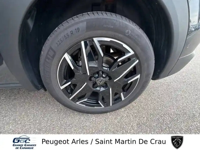 Peugeot 3008 hybrid 145 e-dcs6 — photo 11