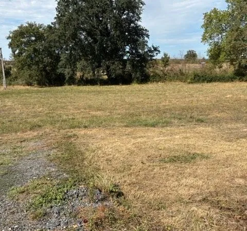 Terrain 1 530 m² Poisson