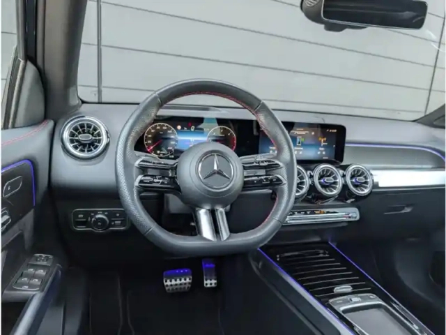 Mercedes Glb 200 d — photo 12