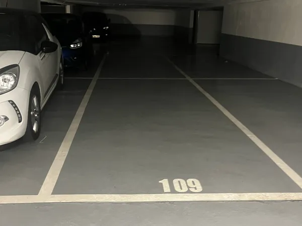 Sous-Loue parking