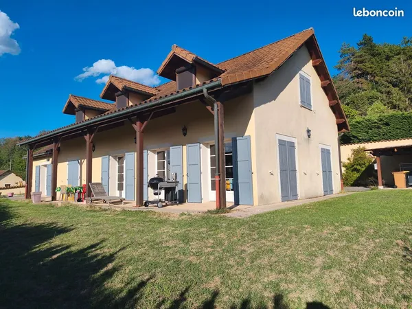 Maison 5 pièces 197 m2
