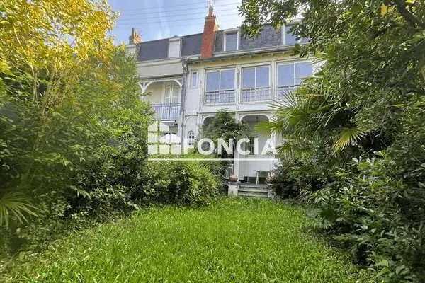 Maison 7 pièces 200 m²