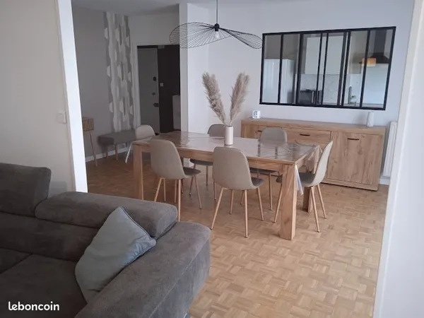Appartement Meublé, 80 M2, hyper centre+ parking