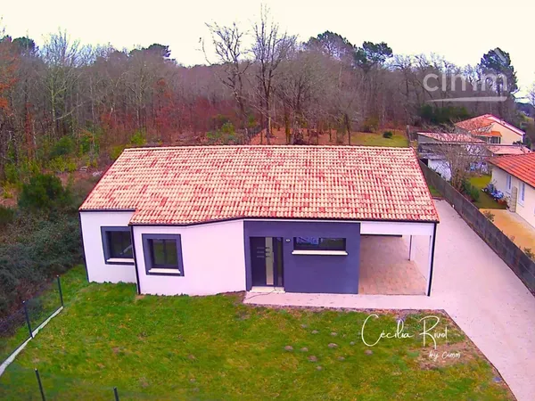 Maison Neuve T4 sur 1700m² de terrain arboré.