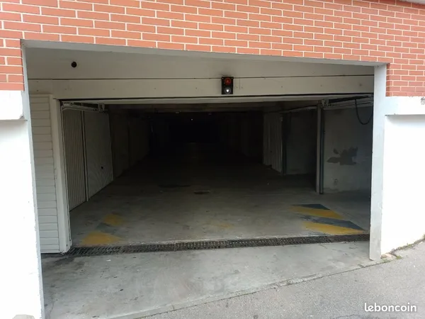 Emplacement parking ds sous sol resudence