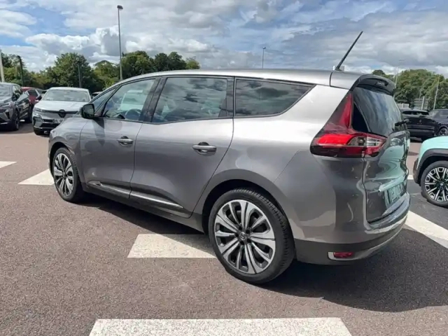 Renault Scenic grand  tce 140 edc — photo 3