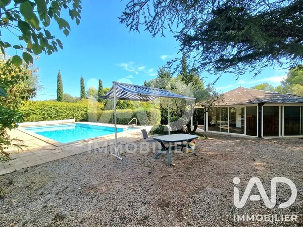 Maison 8 pièces 195 m²