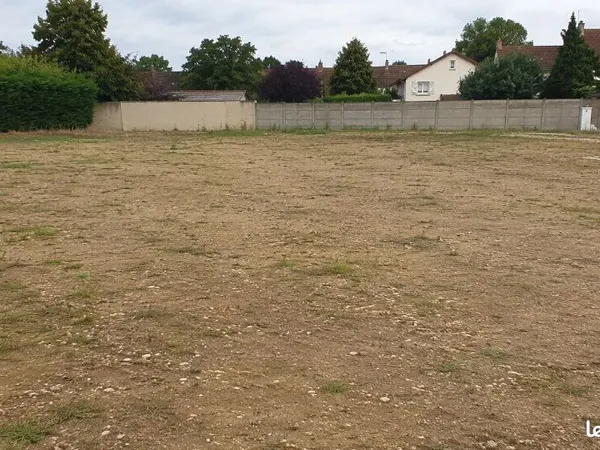 Terrain 710 m² Saint Selve