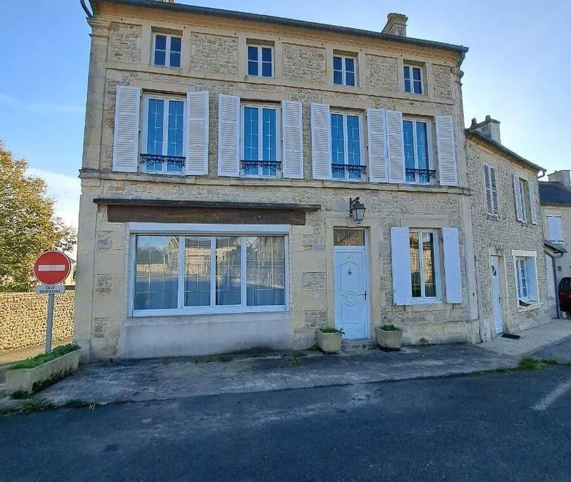 Photo 1