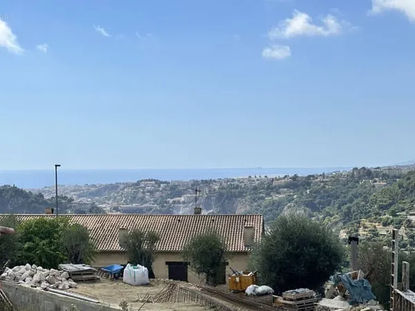 Saint andre de la roche : terrain a batir de 600m2 environ, dominant, plein sud