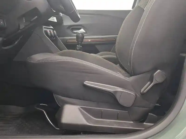 Dacia Sandero eco-g 100 — photo 29