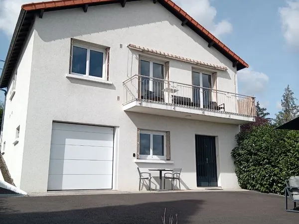Maison traditionnelle au calme