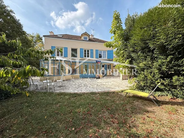 Maison 5 pièces 141 m²