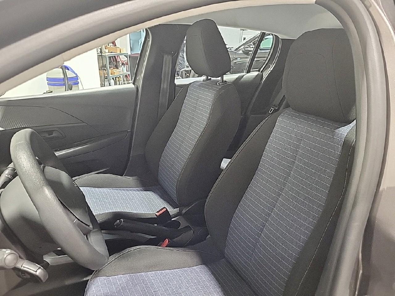 Peugeot 208 puretech 75 s&s bvm5 like — photo 10