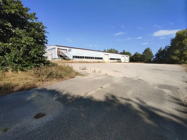 LOCAL COMMERCIAL à VENDRE