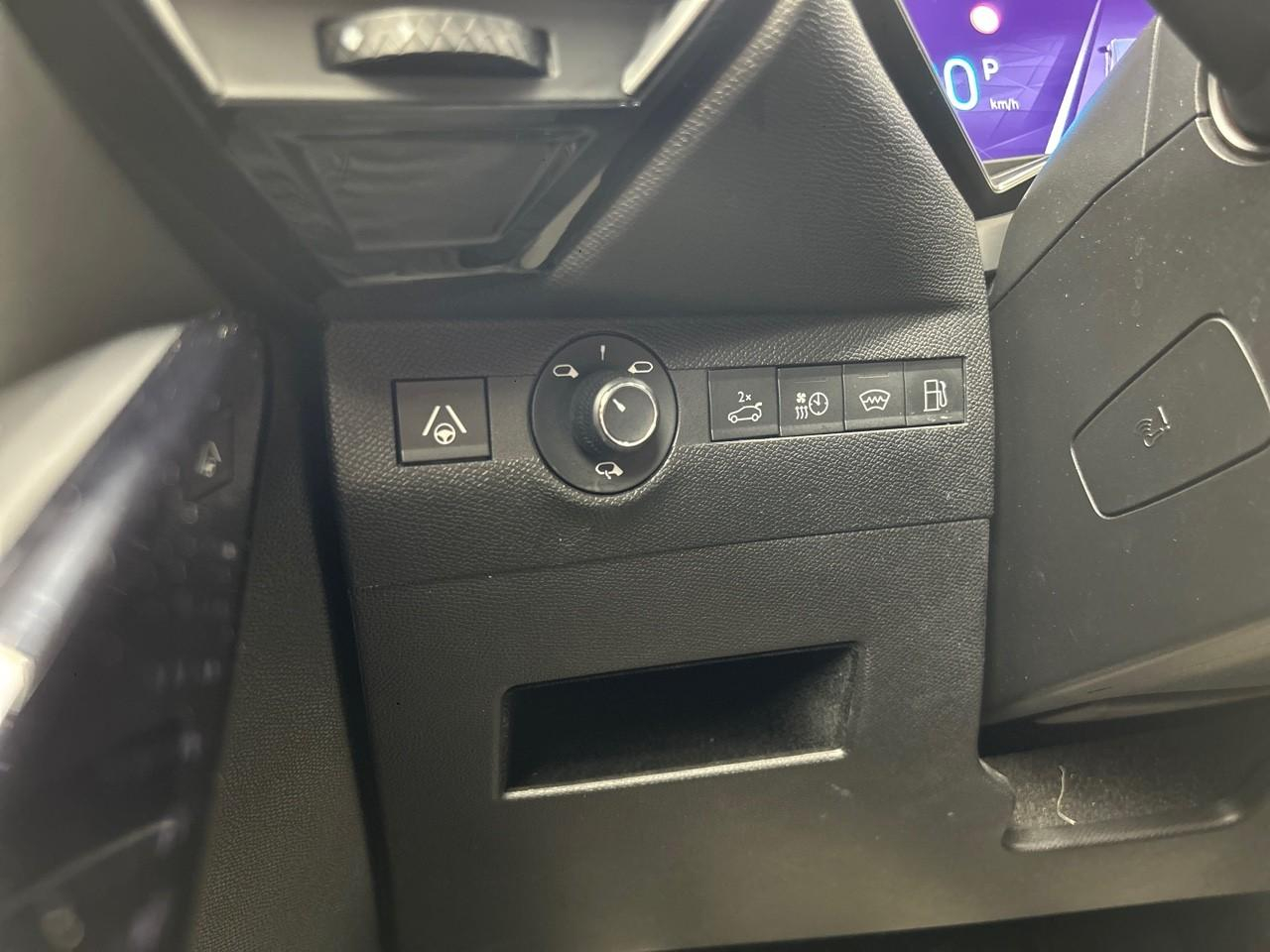 Ds Ds 7 crossback hybride rechargeable e-tense 300 eat8 4x4 opera — photo 21