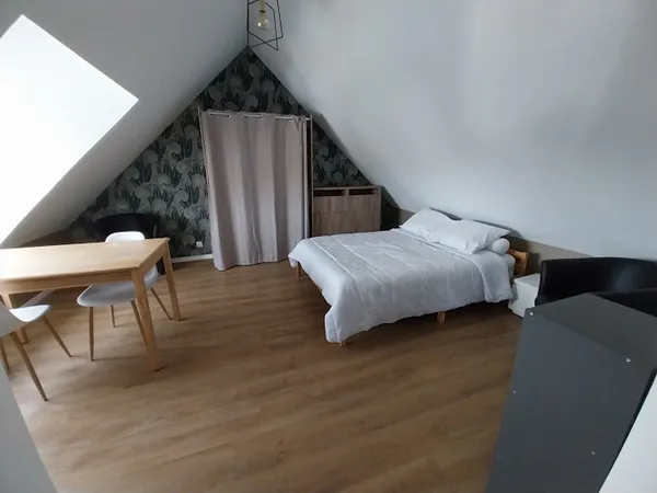 STUDIO MEUBLE A LOUER A PICAUVILLE