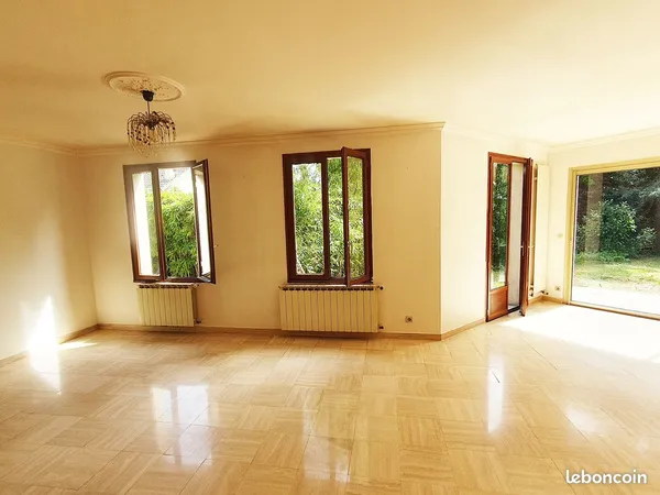 Bureaux 116 m2 Conflans ligne J