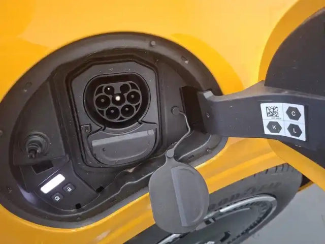 Renault Twingo e-tech electrique 80 ch autonomie urbaine — photo 26